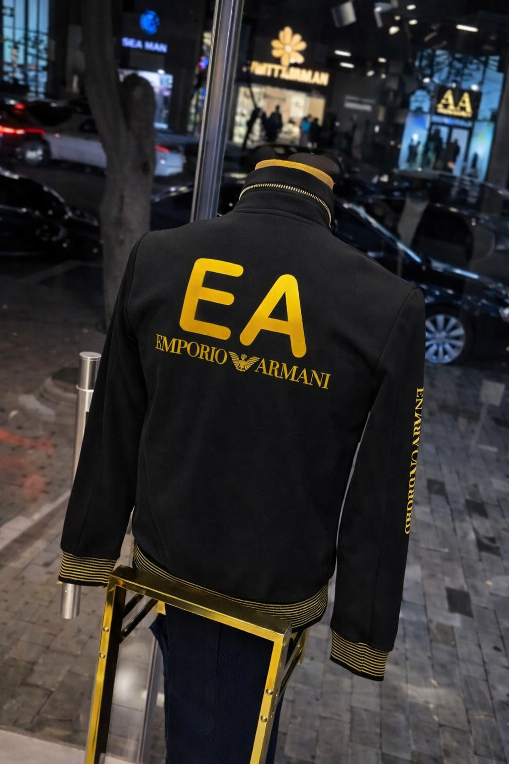 Men’s Premium Two-Piece Tracksuit Set – Zip Jacket & Jogger Pants- (W-18)